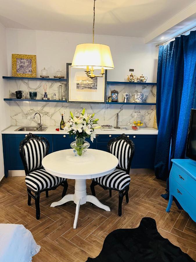 La Dolce Vita Luxury Apartments With Best Free Private Parking In City Center بولا المظهر الخارجي الصورة