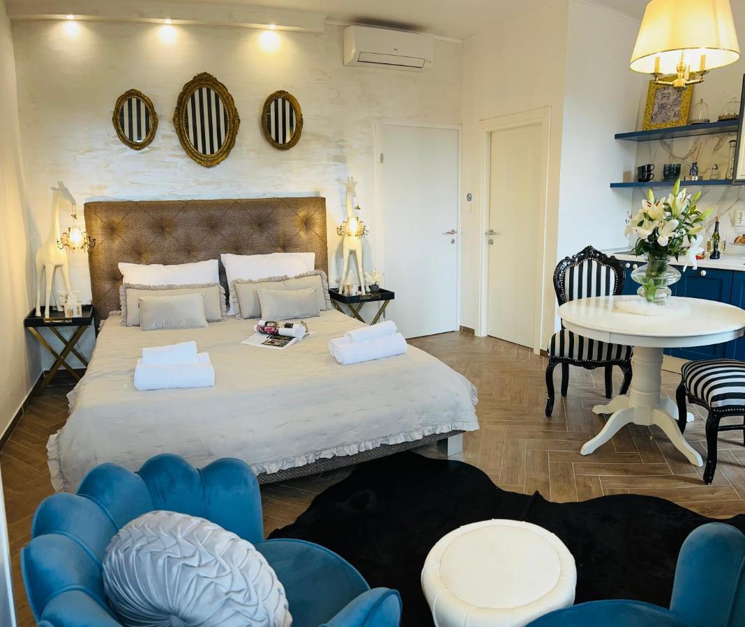La Dolce Vita Luxury Apartments With Best Free Private Parking In City Center بولا المظهر الخارجي الصورة