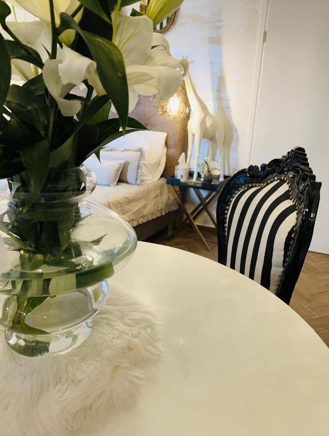 La Dolce Vita Luxury Apartments With Best Free Private Parking In City Center بولا المظهر الخارجي الصورة