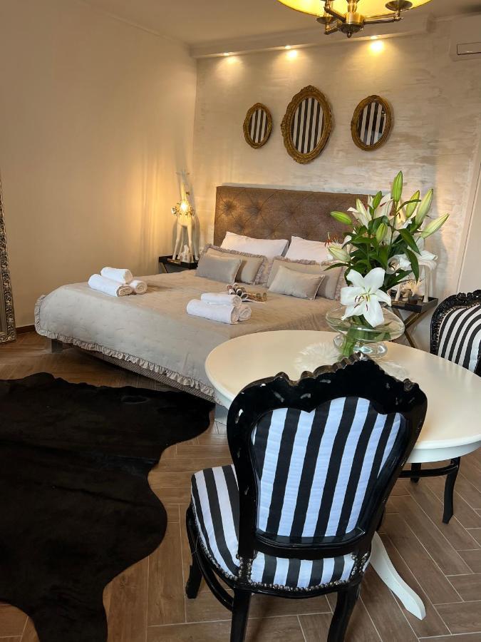 La Dolce Vita Luxury Apartments With Best Free Private Parking In City Center بولا المظهر الخارجي الصورة