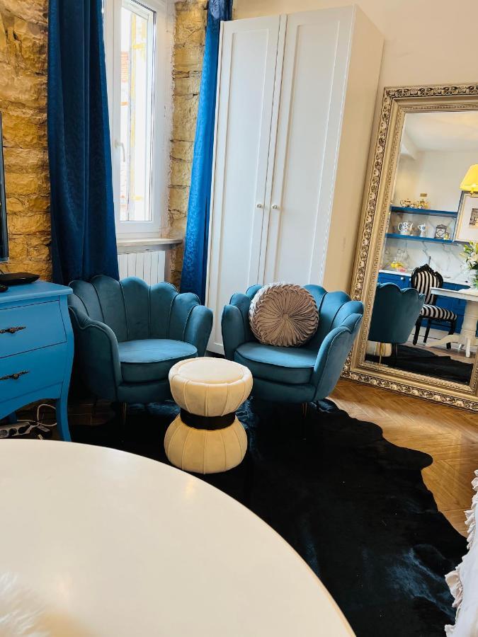 La Dolce Vita Luxury Apartments With Best Free Private Parking In City Center بولا المظهر الخارجي الصورة